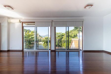 Apartamento à venda com 205m², 4 quartos e 4 vagasFoto 08