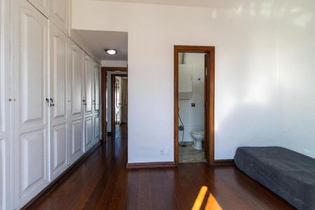 Apartamento à venda com 205m², 4 quartos e 4 vagasFoto 12