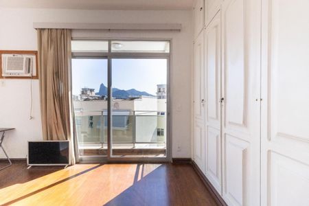 Apartamento à venda com 205m², 4 quartos e 4 vagasFoto 35