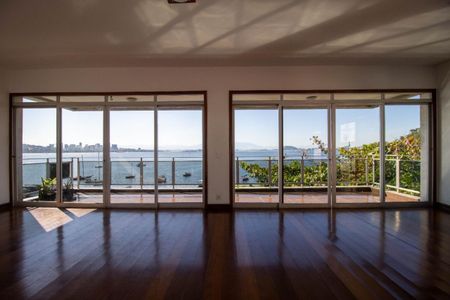 Apartamento à venda com 205m², 4 quartos e 4 vagasFoto 06