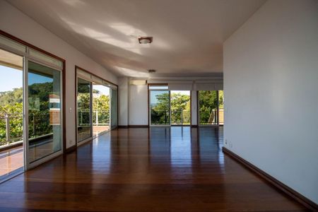 Apartamento à venda com 205m², 4 quartos e 4 vagasFoto 04