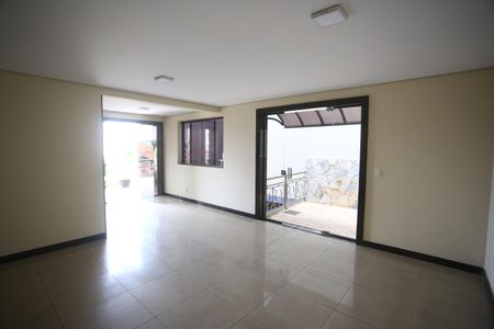 Sala de casa para alugar com 5 quartos, 384m² em Santa Lúcia, Belo Horizonte