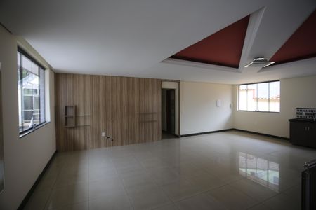 Casa para alugar com 384m², 5 quartos e 5 vagasEspaço Gourmet