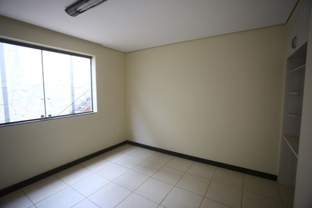Casa para alugar com 384m², 5 quartos e 5 vagasQuarto 1