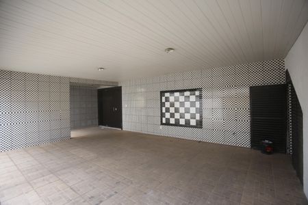 Casa para alugar com 384m², 5 quartos e 5 vagasQuintal