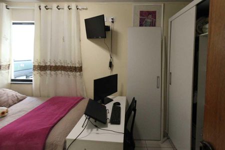 Casa à venda com 196m², 4 quartos e 4 vagas Casa à venda com 196m², 4 quartos e 4 vagasQuarto 1