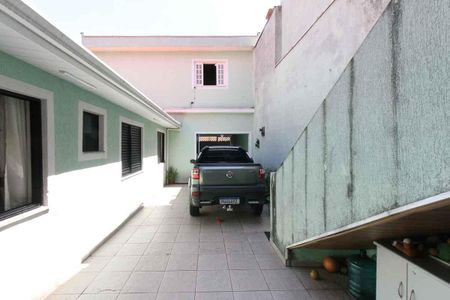 Casa à venda com 196m², 4 quartos e 4 vagas Casa à venda com 196m², 4 quartos e 4 vagasGaragem