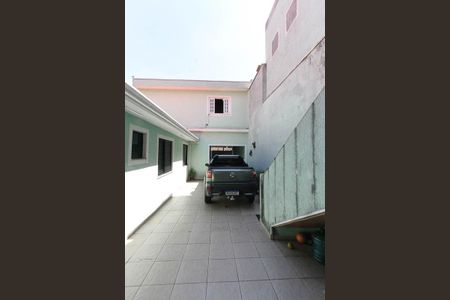 Casa à venda com 196m², 4 quartos e 4 vagas Casa à venda com 196m², 4 quartos e 4 vagasGaragem