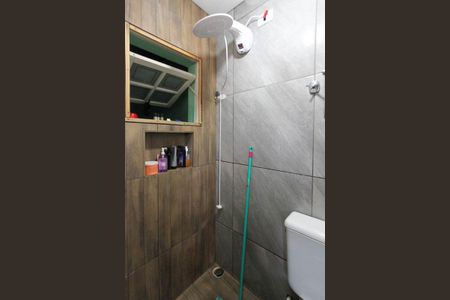 Casa à venda com 196m², 4 quartos e 4 vagas Casa à venda com 196m², 4 quartos e 4 vagasBanheiro 1