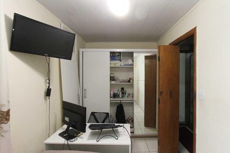 Casa à venda com 196m², 4 quartos e 4 vagas Casa à venda com 196m², 4 quartos e 4 vagasQuarto de Serviço