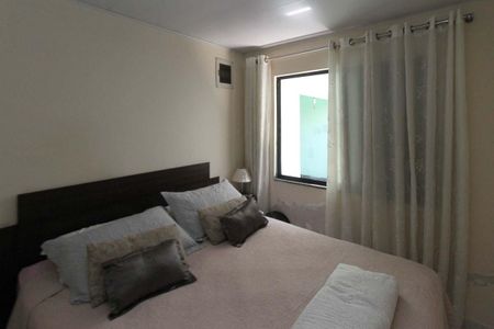 Casa à venda com 196m², 4 quartos e 4 vagas Casa à venda com 196m², 4 quartos e 4 vagasQuarto 2