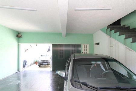 Casa à venda com 196m², 4 quartos e 4 vagas Casa à venda com 196m², 4 quartos e 4 vagasGaragem
