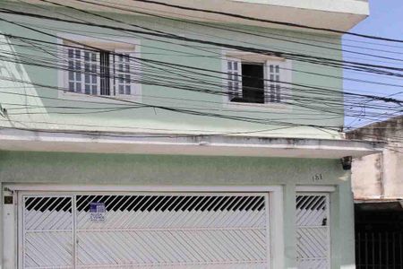 Casa à venda com 196m², 4 quartos e 4 vagas Casa à venda com 196m², 4 quartos e 4 vagasFachada