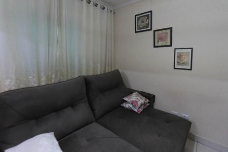 Casa à venda com 196m², 4 quartos e 4 vagas Casa à venda com 196m², 4 quartos e 4 vagasQuarto 4