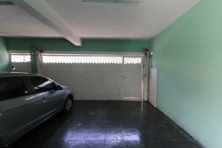 Casa à venda com 196m², 4 quartos e 4 vagas Casa à venda com 196m², 4 quartos e 4 vagasGaragem