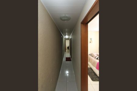 Casa à venda com 196m², 4 quartos e 4 vagas Casa à venda com 196m², 4 quartos e 4 vagasCorredor dos Quartos