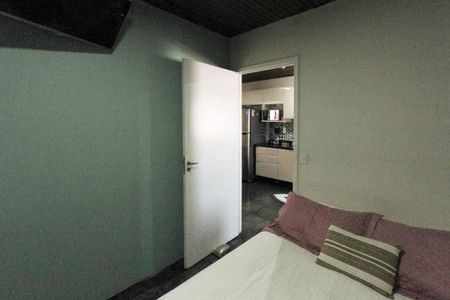 Casa à venda com 196m², 4 quartos e 4 vagas Casa à venda com 196m², 4 quartos e 4 vagasQuarto 1