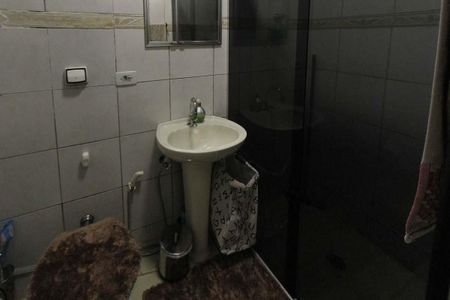 Casa à venda com 196m², 4 quartos e 4 vagas Casa à venda com 196m², 4 quartos e 4 vagasBanheiro de Serviço