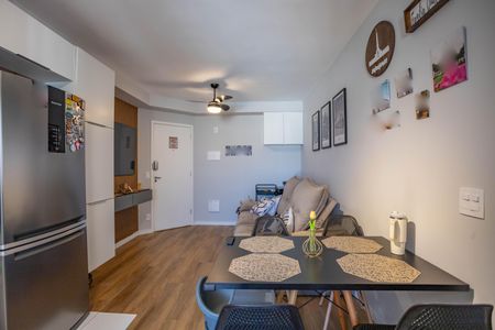 Apartamento para alugar com 55m², 2 quartos e 1 vaga Apartamento para alugar com 55m², 2 quartos e 1 vagaSala