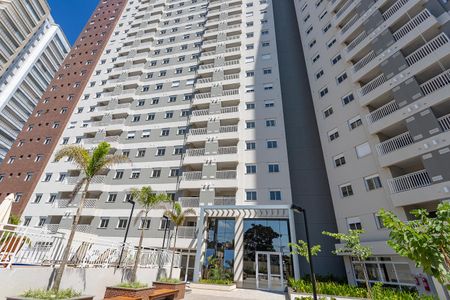 Apartamento para alugar com 55m², 2 quartos e 1 vaga Apartamento para alugar com 55m², 2 quartos e 1 vagaFachada
