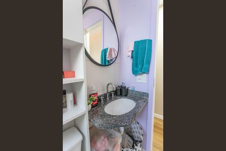 Apartamento para alugar com 55m², 2 quartos e 1 vaga Apartamento para alugar com 55m², 2 quartos e 1 vagaBanheiro da suíte