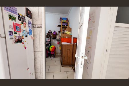 Casa à venda com 152m², 4 quartos e 2 vagas Casa à venda com 152m², 4 quartos e 2 vagasCorredor