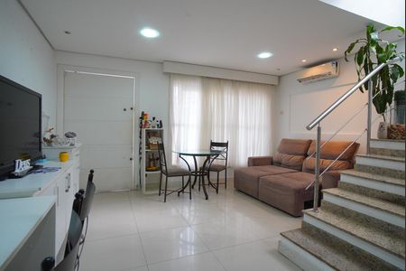 Casa à venda com 130m², 3 quartos e 1 vagaSala