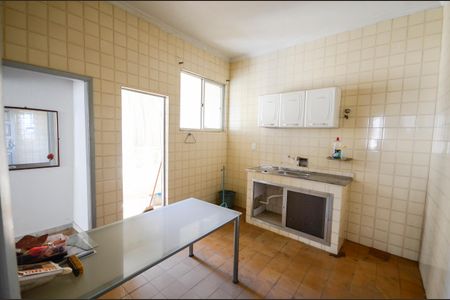 Casa para alugar com 60m², 2 quartos e sem vagaCozinha