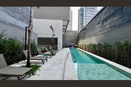 Apartamento à venda com 44m², 1 quarto e sem vaga Apartamento à venda com 44m², 1 quarto e sem vagaPiscina