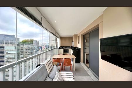 Apartamento à venda com 44m², 1 quarto e sem vaga Apartamento à venda com 44m², 1 quarto e sem vagaSala/Sacada