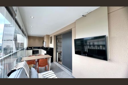 Apartamento à venda com 44m², 1 quarto e sem vaga Apartamento à venda com 44m², 1 quarto e sem vagaSala/Sacada