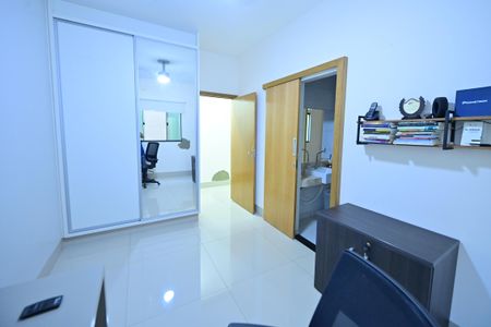 Casa para alugar com 210m², 3 quartos e 2 vagas Casa para alugar com 210m², 3 quartos e 2 vagasSuíte 1