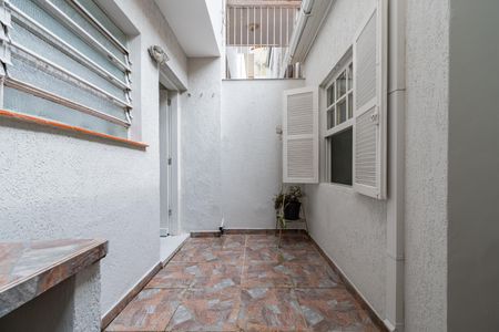 Casa à venda com 112m², 2 quartos e 1 vagaQuintal