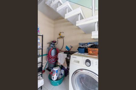 Casa à venda com 260m², 3 quartos e 1 vagaÁrea de Serviço