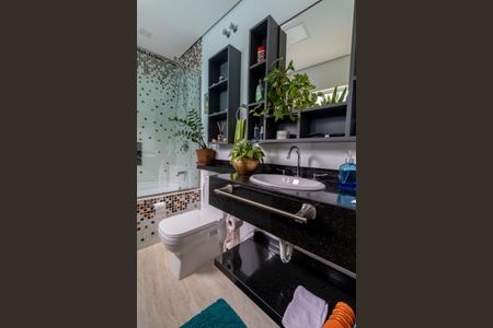 Casa à venda com 260m², 3 quartos e 1 vagaBanheiro Suíte 2