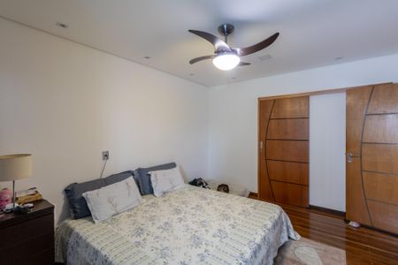 Casa à venda com 260m², 3 quartos e 1 vagaSuíte 1