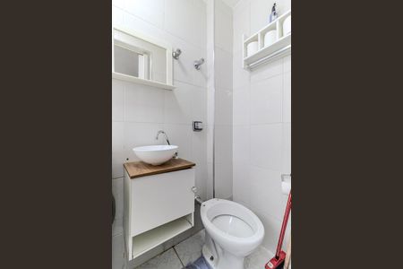 Studio para alugar com 37m², 1 quarto e sem vaga Studio para alugar com 37m², 1 quarto e sem vagaBanheiro