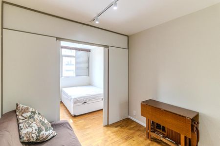 Studio para alugar com 37m², 1 quarto e sem vaga Studio para alugar com 37m², 1 quarto e sem vagaSala