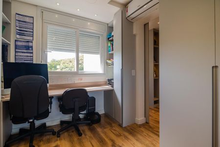 Apartamento à venda com 238m², 2 quartos e 2 vagasQuarto 3 / Escritório