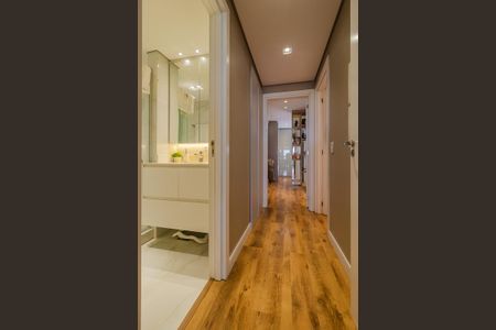 Apartamento à venda com 238m², 2 quartos e 2 vagasCorredor