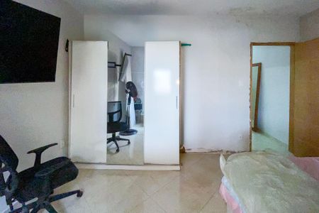 Casa à venda com 182m², 5 quartos e 4 vagasSuíte