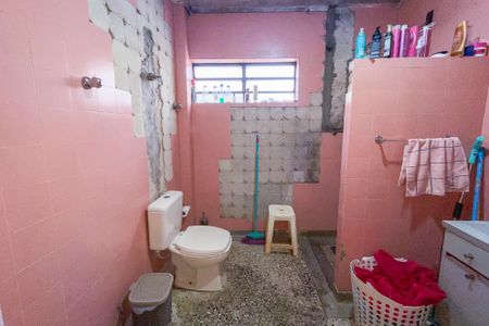 Casa à venda com 182m², 5 quartos e 4 vagasBanheiro