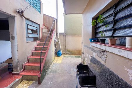 Casa à venda com 182m², 5 quartos e 4 vagasQuintal