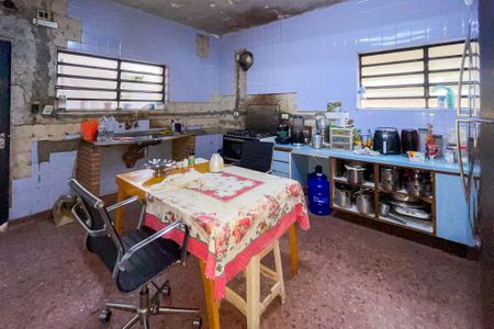 Casa à venda com 182m², 5 quartos e 4 vagasCozinha