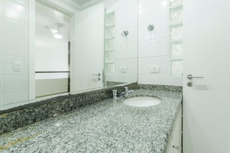 Apartamento para alugar com 54m², 1 quarto e 1 vaga Apartamento para alugar com 54m², 1 quarto e 1 vagaBanheiro
