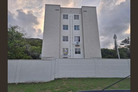 Apartamento para alugar com 48m², 2 quartos e 1 vaga Apartamento para alugar com 48m², 2 quartos e 1 vagaFachada