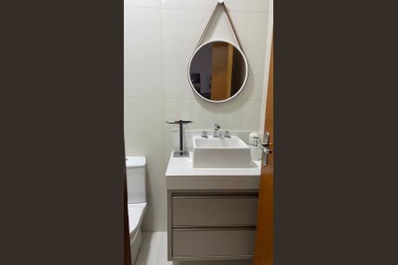 Casa de condomínio para alugar com 245m², 3 quartos e 4 vagas Casa de condomínio para alugar com 245m², 3 quartos e 4 vagasBanheiro