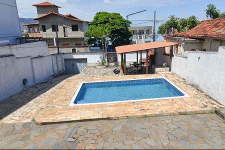 Casa para alugar com 360m², 3 quartos e 3 vagasÁrea Externa
