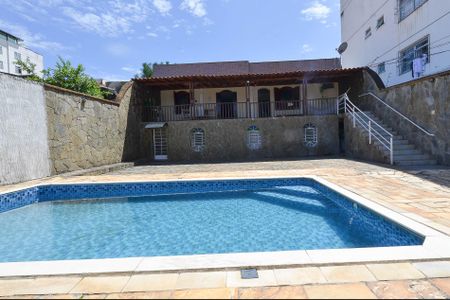 Área Externa de casa para alugar com 3 quartos, 360m² em Boa Vista, Belo Horizonte