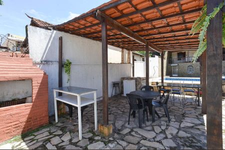 Casa para alugar com 360m², 3 quartos e 3 vagasÁrea Externa